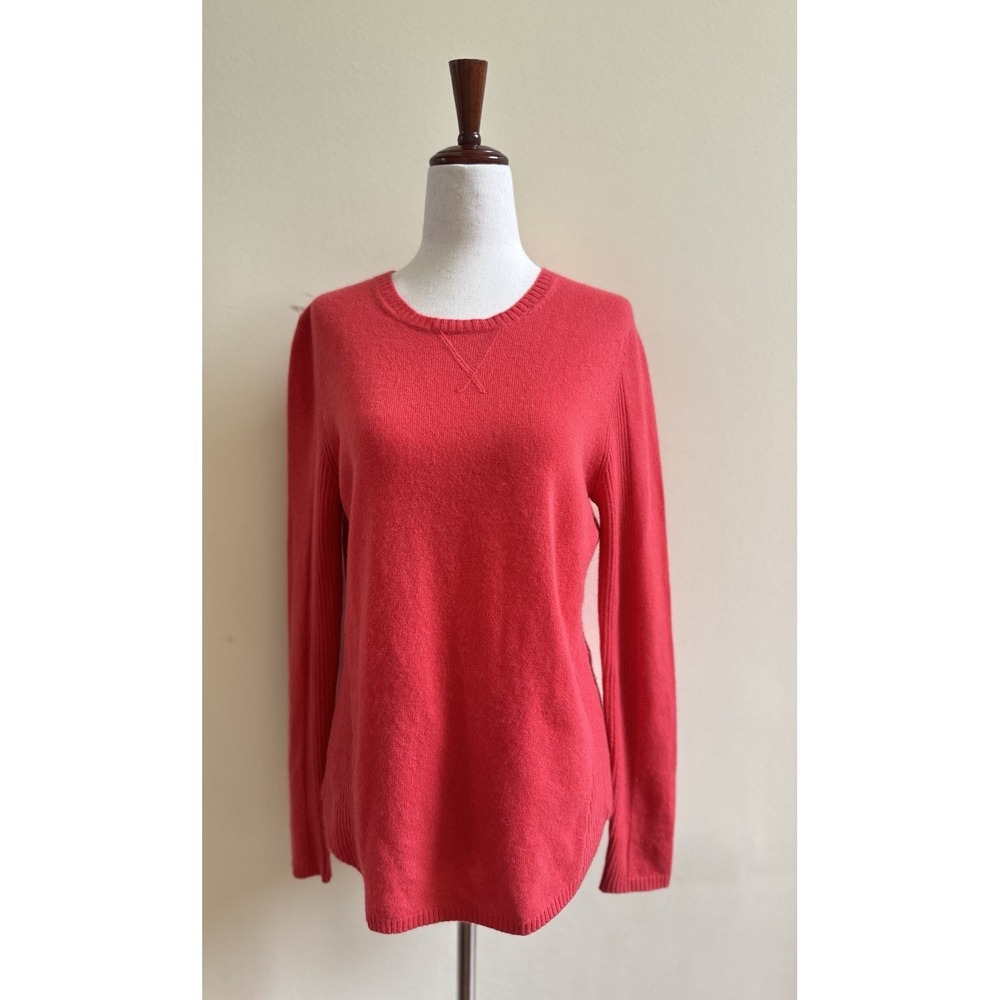 360 Cashmere Crew Neck 100% Cashmere Coral Red Sweater Size M Soft Luxury